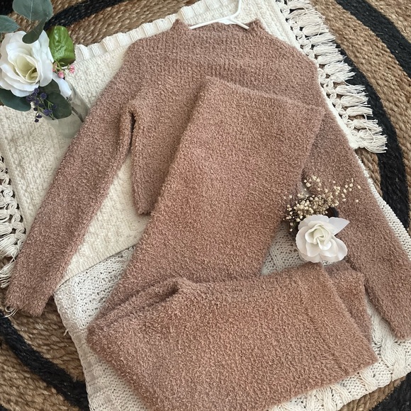 Aeropostale Fuzzy Loungewear Matching Set - Picture 4 of 8